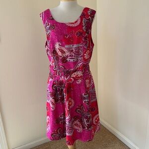 AMANDA CHARLES Size 14 pink multi printed sleeveless dress